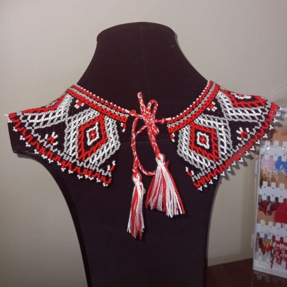 🌺 Traditional Ukrainian Beaded Sylyanka – Handmade Necklace - Picture 2 of 4